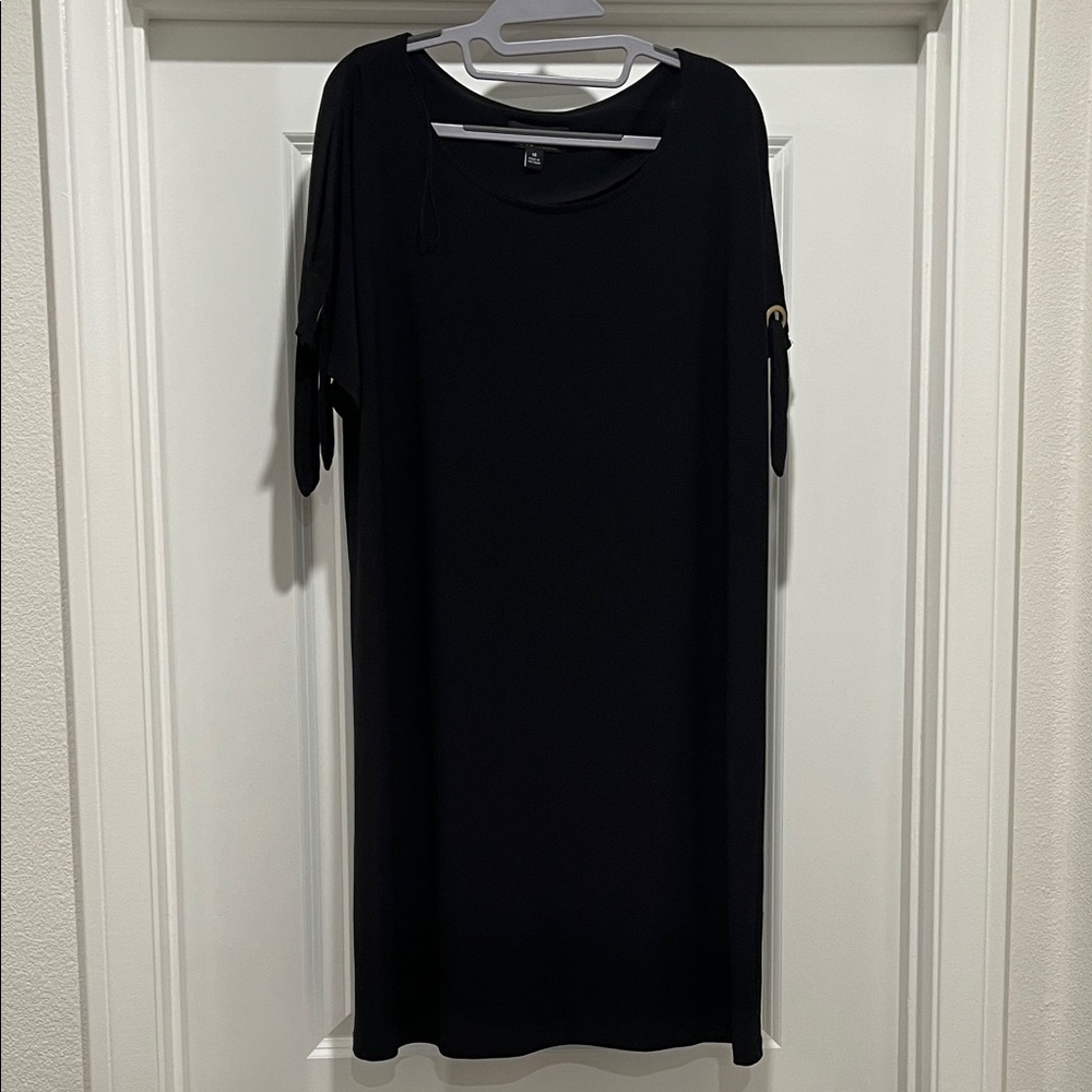Ronni Nicole Black Tie Sleeve Boho Shift Dress